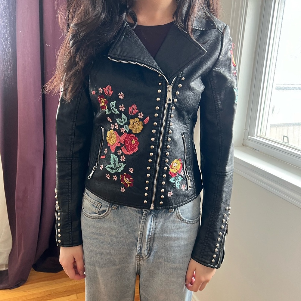 Molly Bracken Black Faux Leather Moto Jacket XS Floral Embroidered Studded Biker